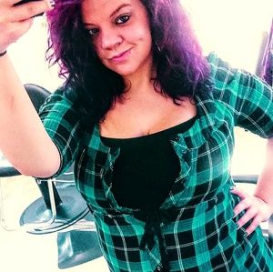 Meet your Posher, Brittney